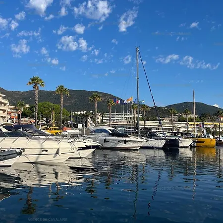 A 100m Et Commerces Avec Climatisation Et Parking - Fr-1-100-326 Cavalaire-sur-Mer